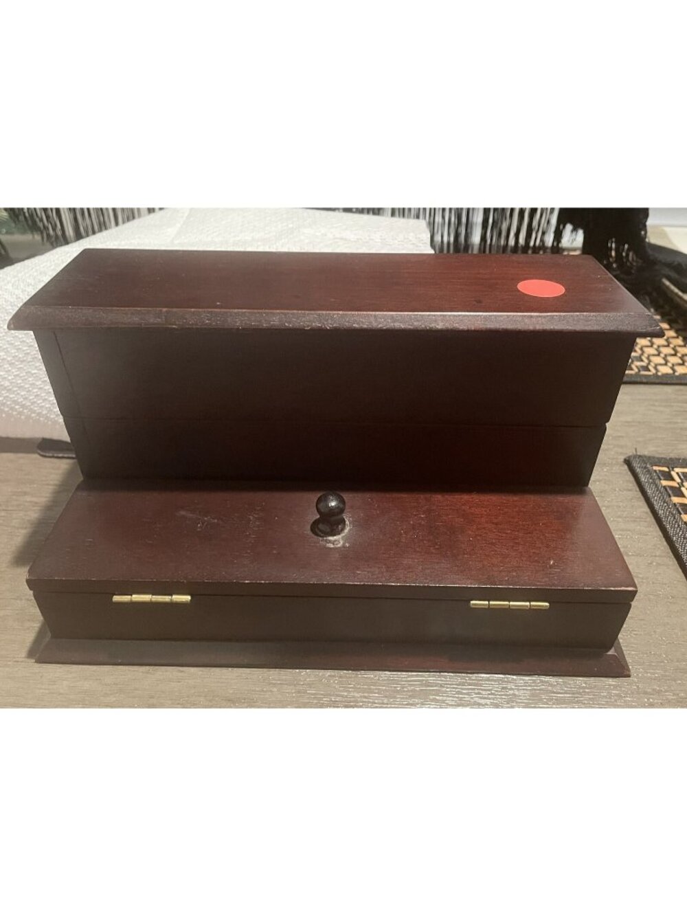 Bombay Company Men’s Mahogany & Brass Dresser Desk Valet Tray/Letter Organizer